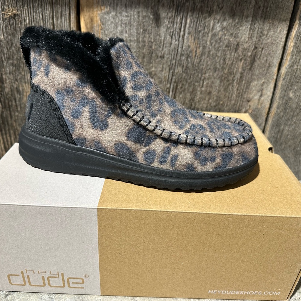 Hey Dude / Denny / Leo Nut